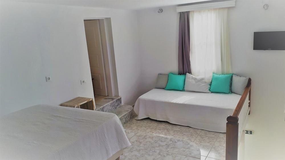 Hotel Charissi Mykonos Town Екстериор снимка