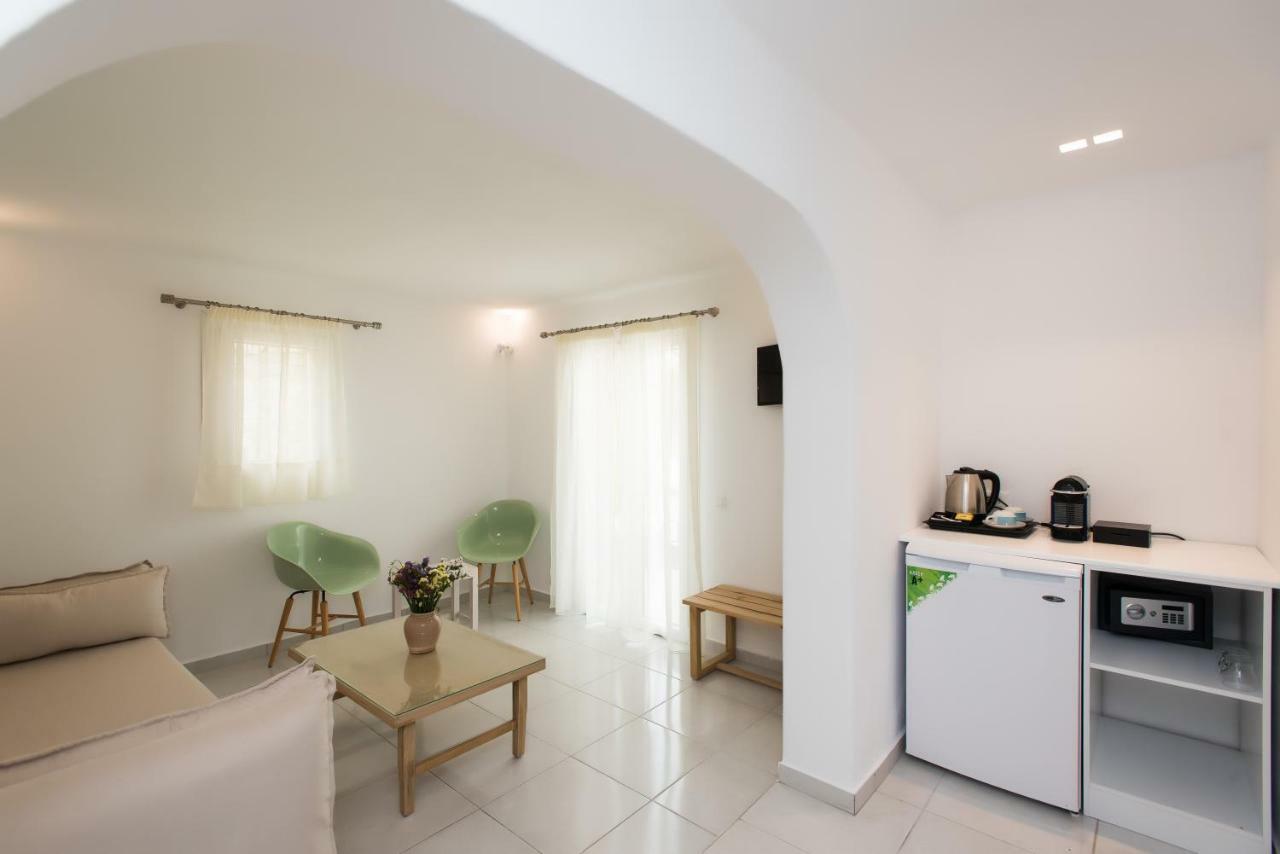 Hotel Charissi Mykonos Town Екстериор снимка