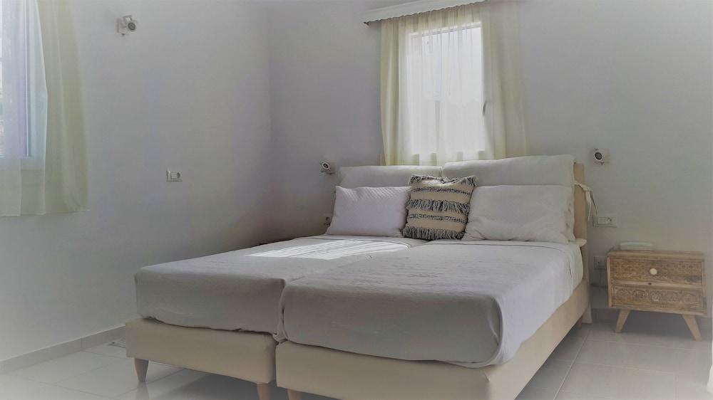 Hotel Charissi Mykonos Town Екстериор снимка
